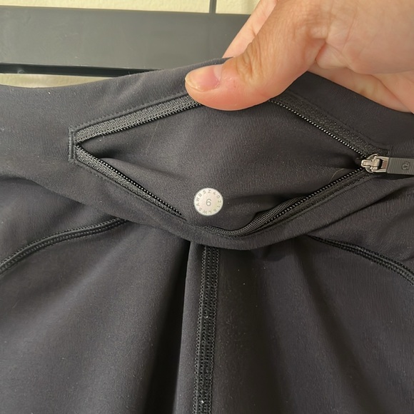 Lululemon Speed Up Tight Full On Luxtreme 28” Black Size 6 - Picture 11 of 11